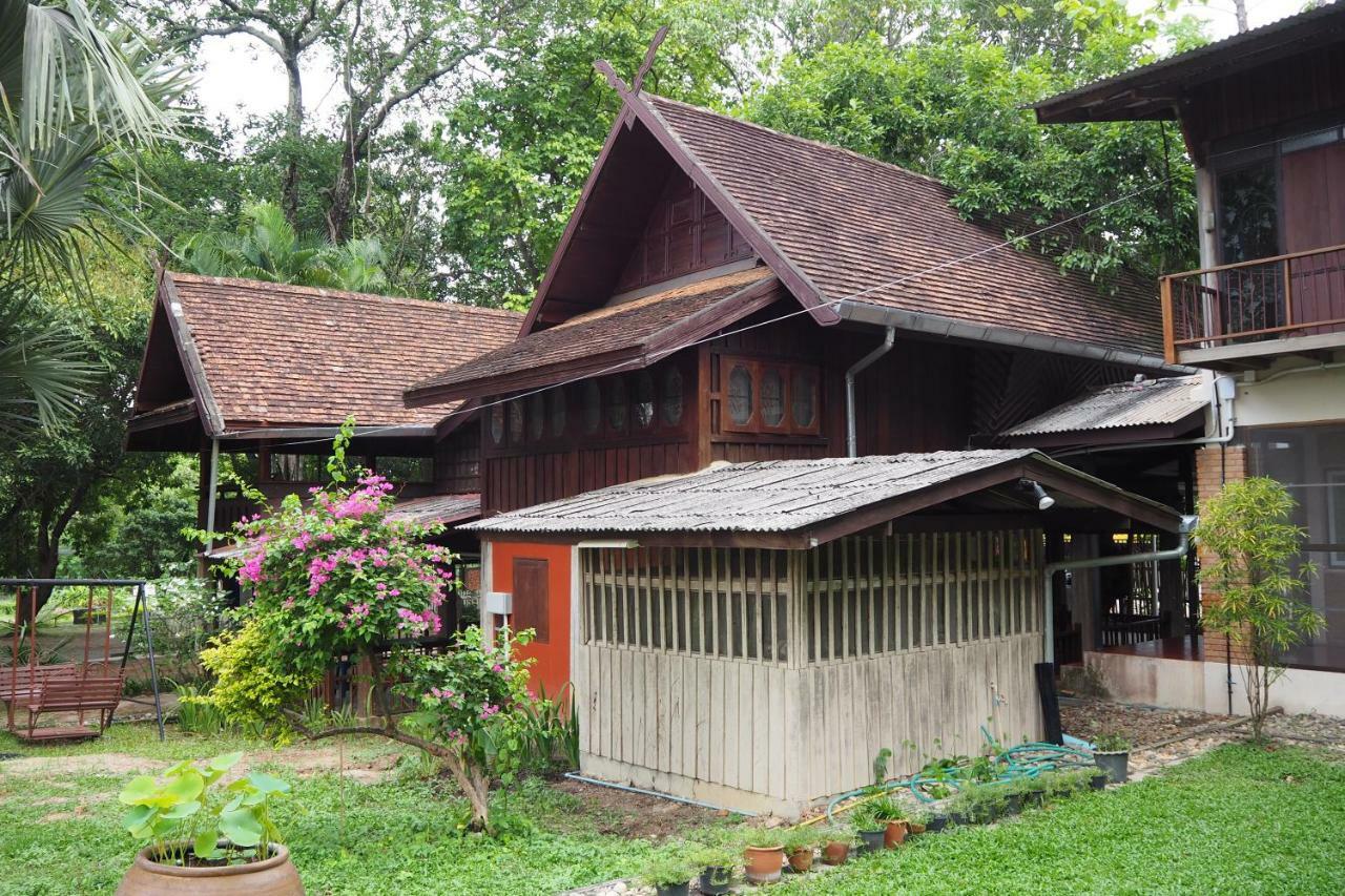 Insight Hostel Chiang Mai Dış mekan fotoğraf