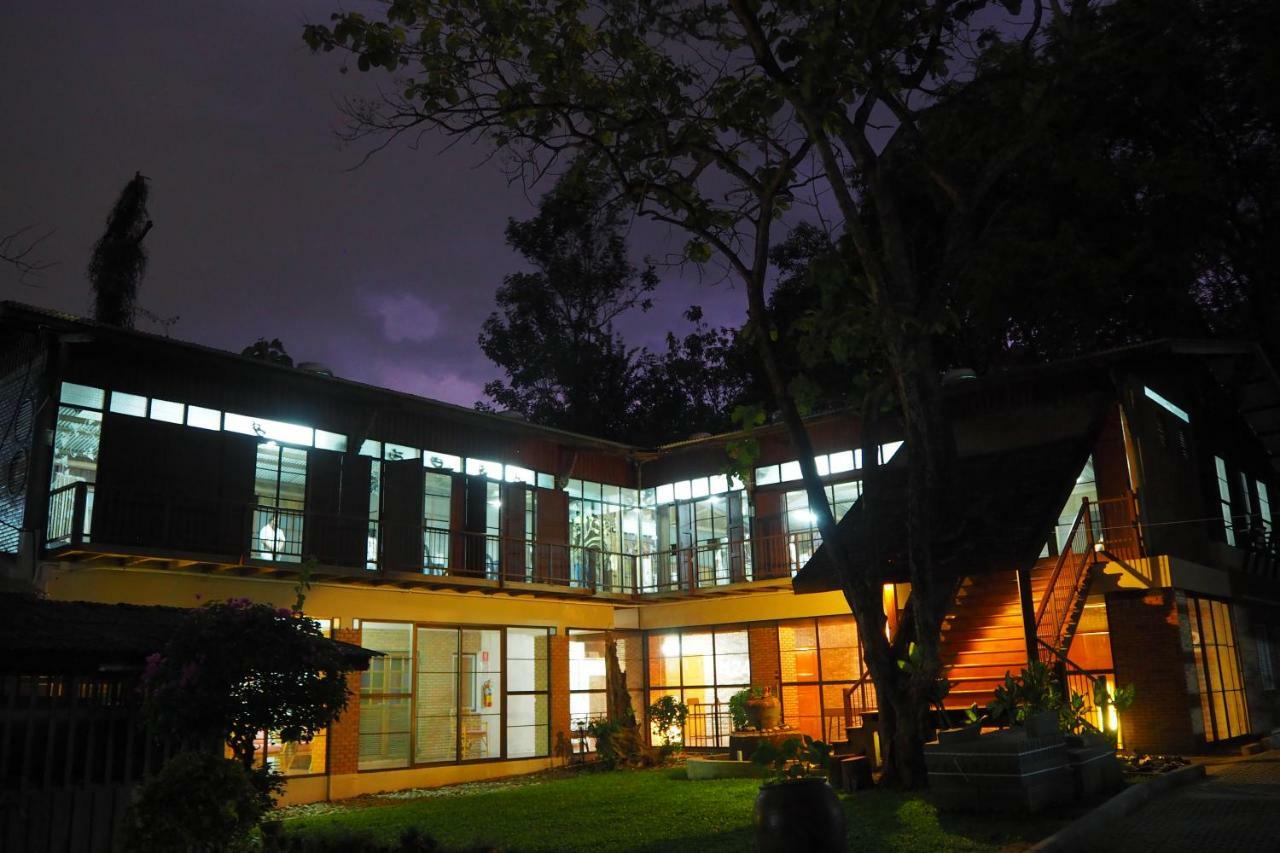 Insight Hostel Chiang Mai Dış mekan fotoğraf